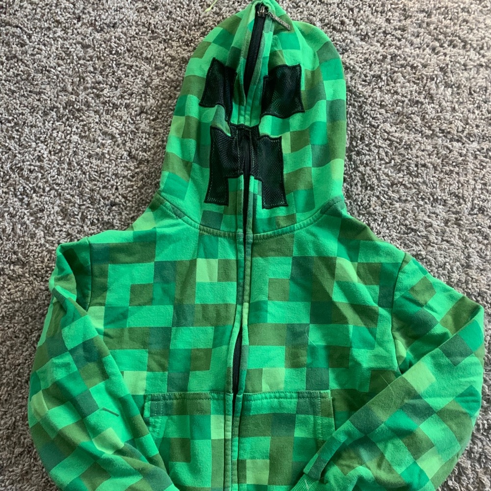 🥳 Special buy 2/$10 Minecraft zip up hoodie